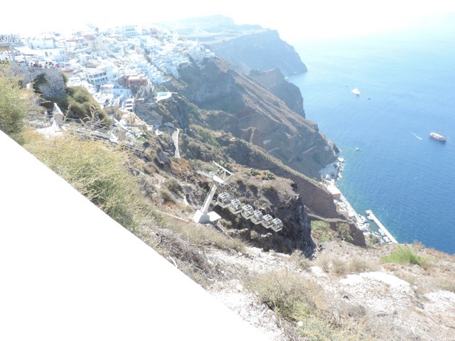In Fira there is also the cable cars.