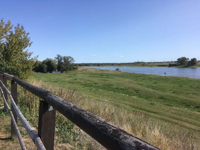 ...along the Elbe River bike path